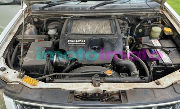 Buy Used Isuzu KB White Car in Johannesburg in Gauteng Buy Used Isuzu KB White Car in Johannesburg in Gauteng