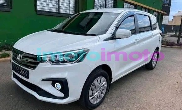 Buy Used Toyota Raum White Car in Boksburg in Gauteng Buy Used Toyota Raum White Car in Boksburg in Gauteng