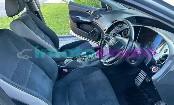 Buy Used Honda Civic White Car in Dainfern in Gauteng Buy Used Honda Civic White Car in Dainfern in Gauteng