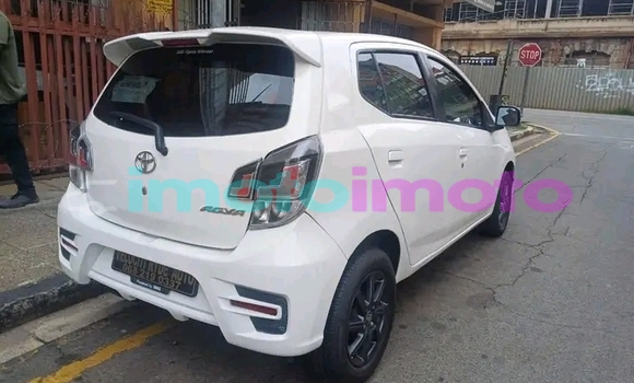 Buy Used Toyota Aygo White Car in Carltonville in Gauteng Buy Used Toyota Aygo White Car in Carltonville in Gauteng