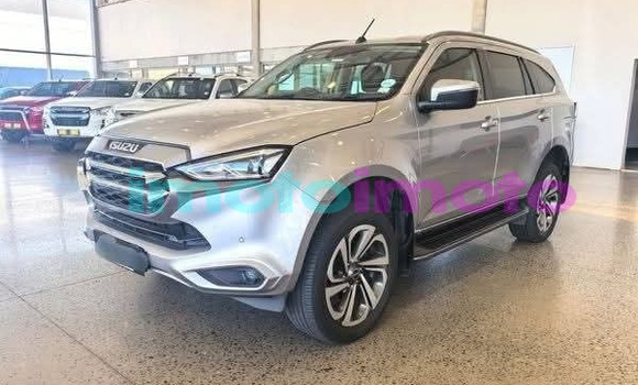 Buy Used Isuzu MU-X Silver Car in Gauteng in Gauteng Buy Used Isuzu MU-X Silver Car in Gauteng in Gauteng