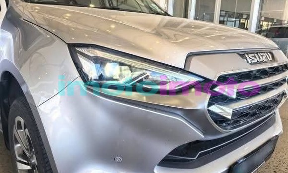 Buy Used Isuzu MU-X Silver Car in Gauteng in Gauteng Buy Used Isuzu MU-X Silver Car in Gauteng in Gauteng