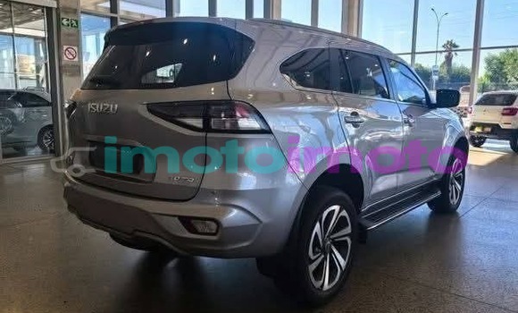 Buy Used Isuzu MU-X Silver Car in Gauteng in Gauteng Buy Used Isuzu MU-X Silver Car in Gauteng in Gauteng