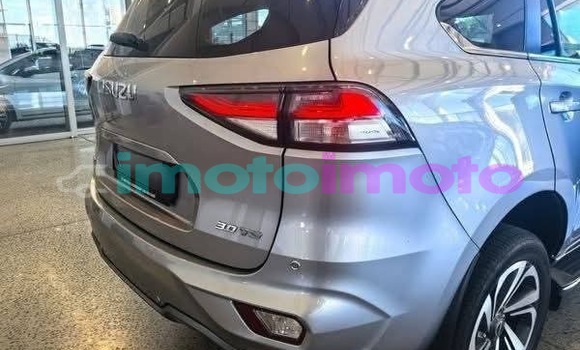 Buy Used Isuzu MU-X Silver Car in Gauteng in Gauteng Buy Used Isuzu MU-X Silver Car in Gauteng in Gauteng