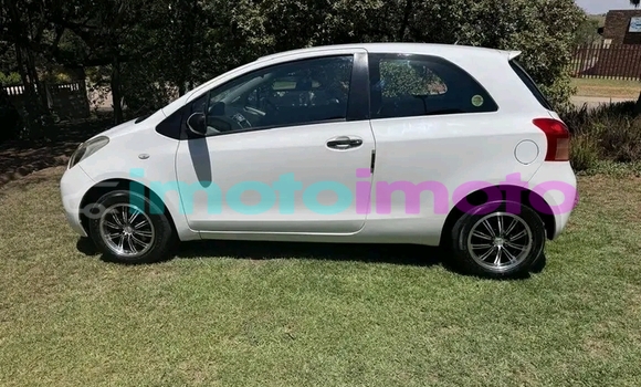 Buy Used Toyota Yaris White Car in Boksburg in Gauteng Buy Used Toyota Yaris White Car in Boksburg in Gauteng