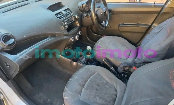 Buy Used Chevrolet Spark White Car in Alberton in Gauteng Buy Used Chevrolet Spark White Car in Alberton in Gauteng