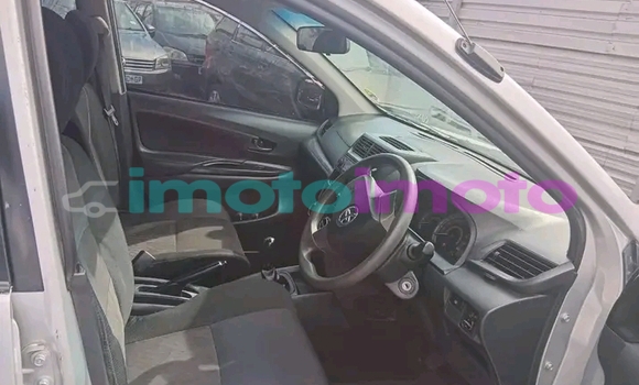 Buy Used Toyota Avanza Other Car in Boksburg in Gauteng Buy Used Toyota Avanza Other Car in Boksburg in Gauteng
