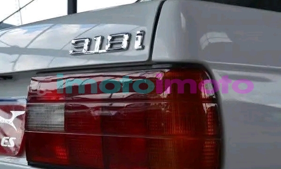 Buy Used BMW 315 White Car in Dainfern in Gauteng Buy Used BMW 315 White Car in Dainfern in Gauteng