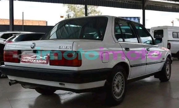 Buy Used BMW 315 White Car in Dainfern in Gauteng Buy Used BMW 315 White Car in Dainfern in Gauteng