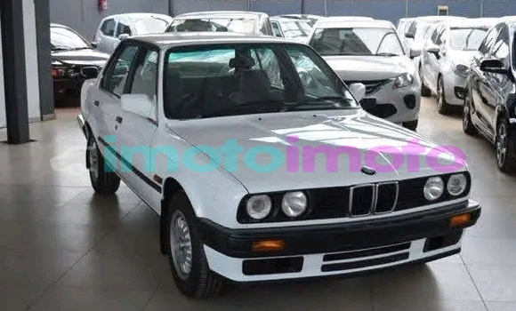 Buy Used BMW 315 White Car in Dainfern in Gauteng Buy Used BMW 315 White Car in Dainfern in Gauteng