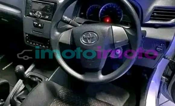 Buy Used Toyota Avanza White Car in Centurion in Gauteng Buy Used Toyota Avanza White Car in Centurion in Gauteng