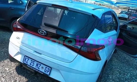 Buy Used Hyundai i20 White Car in Boksburg in Gauteng Buy Used Hyundai i20 White Car in Boksburg in Gauteng