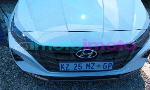 Buy Used Hyundai i20 White Car in Boksburg in Gauteng Buy Used Hyundai i20 White Car in Boksburg in Gauteng