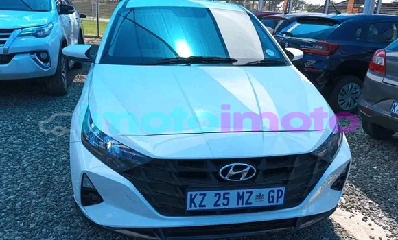Buy Used Hyundai i20 White Car in Boksburg in Gauteng Buy Used Hyundai i20 White Car in Boksburg in Gauteng