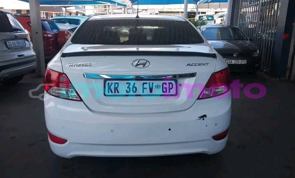 Buy Used Hyundai Accent White Car in Boksburg in Gauteng Buy Used Hyundai Accent White Car in Boksburg in Gauteng