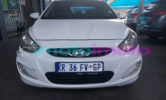 Buy Used Hyundai Accent White Car in Boksburg in Gauteng Buy Used Hyundai Accent White Car in Boksburg in Gauteng