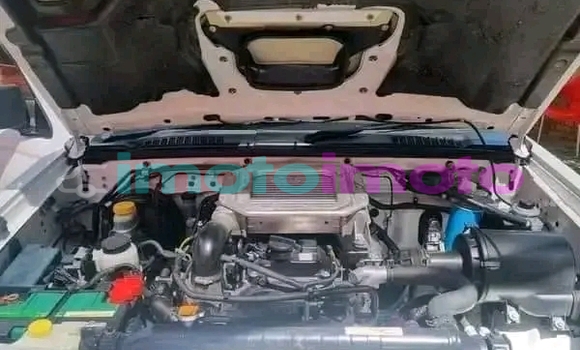 Buy Used Nissan NP 300 White Car in Boksburg in Gauteng Buy Used Nissan NP 300 White Car in Boksburg in Gauteng