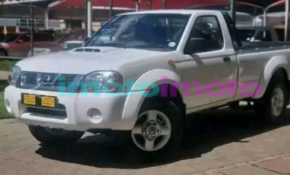 Buy Used Nissan NP 300 White Car in Boksburg in Gauteng Buy Used Nissan NP 300 White Car in Boksburg in Gauteng