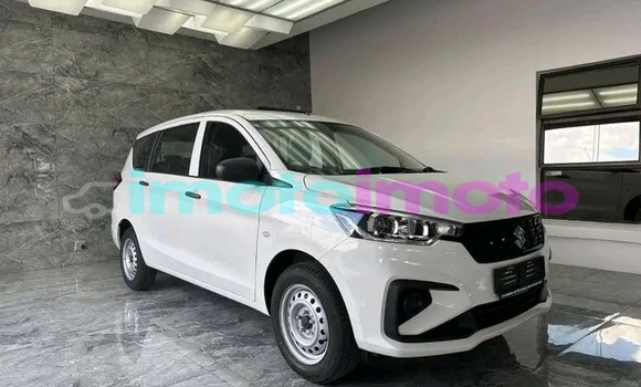 Buy Used Suzuki Ertiga White Car in Alrode in Gauteng Buy Used Suzuki Ertiga White Car in Alrode in Gauteng