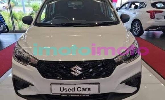 Buy Used Suzuki Ertiga White Car in Johannesburg in Gauteng Buy Used Suzuki Ertiga White Car in Johannesburg in Gauteng
