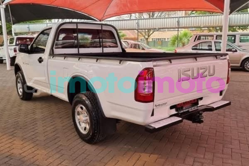 Big with watermark isuzu kb gauteng booysens 7400