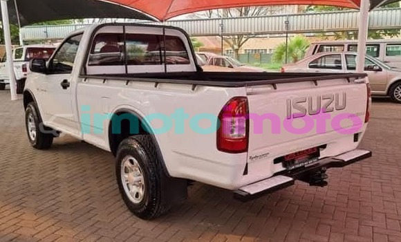 Buy Used Isuzu KB White Car in Booysens in Gauteng Buy Used Isuzu KB White Car in Booysens in Gauteng