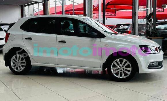Buy Used Volkswagen Polo White Car in Booysens in Gauteng Buy Used Volkswagen Polo White Car in Booysens in Gauteng