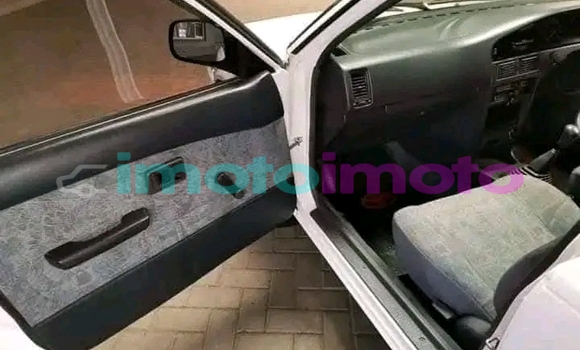 Buy Used Toyota T100 White Car in Booysens in Gauteng Buy Used Toyota T100 White Car in Booysens in Gauteng