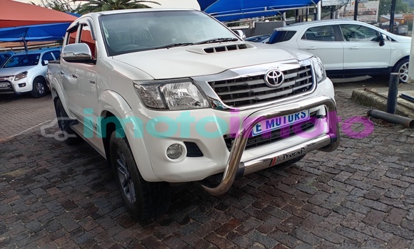 Buy Used Toyota Hilux White Truck in Johannesburg in Gauteng Buy Used Toyota Hilux White Truck in Johannesburg in Gauteng