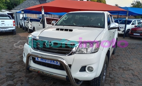 Buy Used Toyota Hilux White Truck in Johannesburg in Gauteng Buy Used Toyota Hilux White Truck in Johannesburg in Gauteng