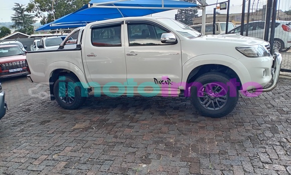 Buy Used Toyota Hilux White Truck in Johannesburg in Gauteng Buy Used Toyota Hilux White Truck in Johannesburg in Gauteng