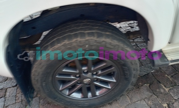 Buy Used Toyota Hilux White Truck in Johannesburg in Gauteng Buy Used Toyota Hilux White Truck in Johannesburg in Gauteng