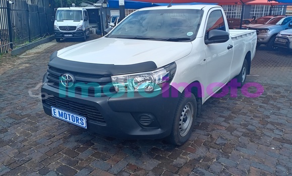 Buy Used Toyota Hilux White Truck in Johannesburg in Gauteng Buy Used Toyota Hilux White Truck in Johannesburg in Gauteng