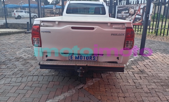 Buy Used Toyota Hilux White Truck in Johannesburg in Gauteng Buy Used Toyota Hilux White Truck in Johannesburg in Gauteng