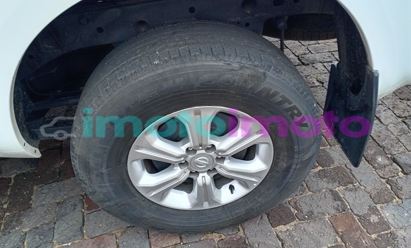 Buy Used Nissan Navara White Car in Johannesburg in Gauteng Buy Used Nissan Navara White Car in Johannesburg in Gauteng