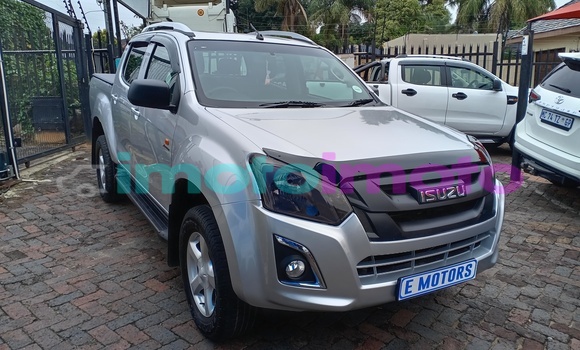 Buy Used Isuzu Kb 250 Silver Car in Johannesburg in Gauteng Buy Used Isuzu Kb 250 Silver Car in Johannesburg in Gauteng