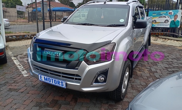 Buy Used Isuzu Kb 250 Silver Car in Johannesburg in Gauteng Buy Used Isuzu Kb 250 Silver Car in Johannesburg in Gauteng