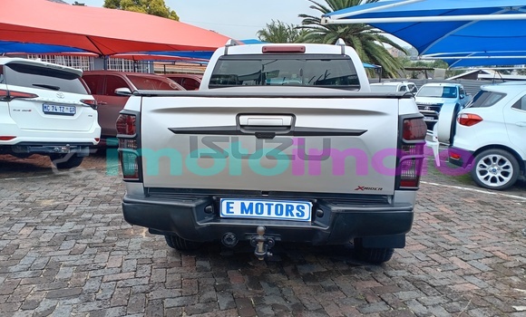 Buy Used Isuzu Kb 250 Silver Car in Johannesburg in Gauteng Buy Used Isuzu Kb 250 Silver Car in Johannesburg in Gauteng