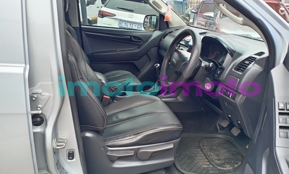 Buy Used Isuzu Kb 250 Silver Car in Johannesburg in Gauteng Buy Used Isuzu Kb 250 Silver Car in Johannesburg in Gauteng