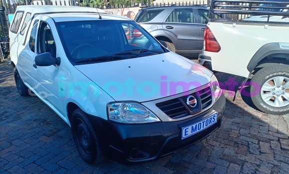 Buy Used Nissan Np200 White Car in Johannesburg in Gauteng Buy Used Nissan Np200 White Car in Johannesburg in Gauteng