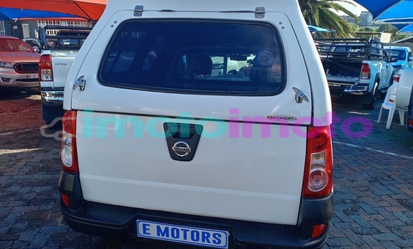 Buy Used Nissan Np200 White Car in Johannesburg in Gauteng Buy Used Nissan Np200 White Car in Johannesburg in Gauteng