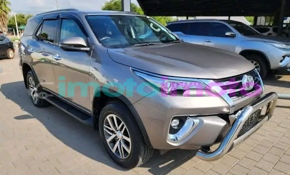 Buy Used Toyota Fortuner Other Car in Dainfern in Gauteng Buy Used Toyota Fortuner Other Car in Dainfern in Gauteng