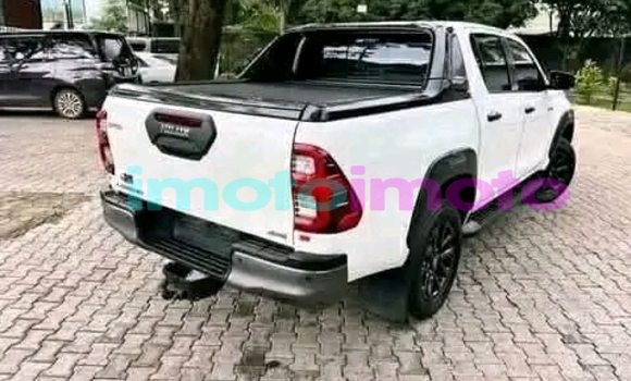 Buy Used Toyota Hilux White Car in Booysens in Gauteng Buy Used Toyota Hilux White Car in Booysens in Gauteng