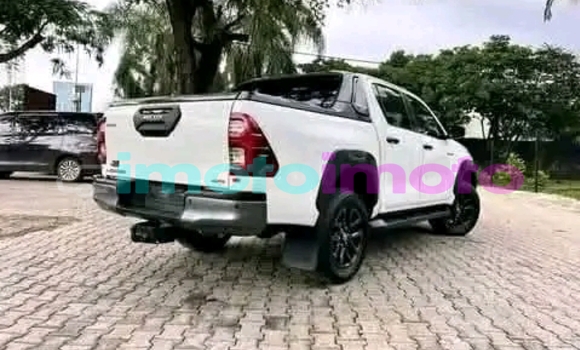 Buy Used Toyota Hilux White Car in Booysens in Gauteng Buy Used Toyota Hilux White Car in Booysens in Gauteng