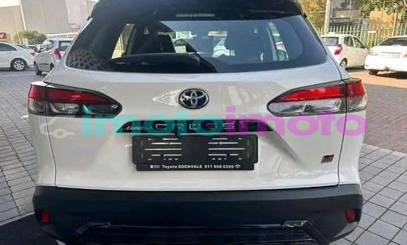 Buy Used Toyota Corolla White Car in Dendron in Limpopo Buy Used Toyota Corolla White Car in Dendron in Limpopo