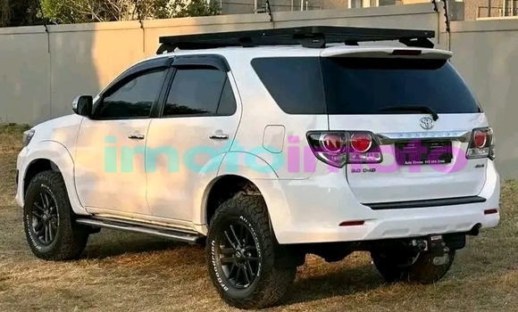 Buy Used Toyota Fortuner White Car in Ermelo in Mpumalanga Buy Used Toyota Fortuner White Car in Ermelo in Mpumalanga