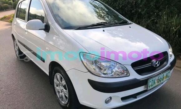 Buy Used Hyundai Getz White Car in Ermelo in Mpumalanga Buy Used Hyundai Getz White Car in Ermelo in Mpumalanga
