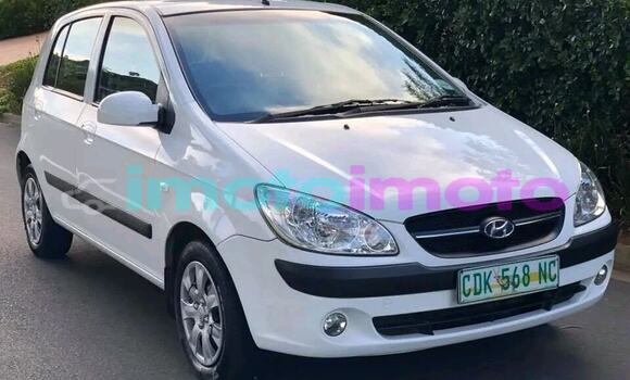 Buy Used Hyundai Getz White Car in Ermelo in Mpumalanga Buy Used Hyundai Getz White Car in Ermelo in Mpumalanga