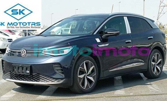 Buy Import Volkswagen TRUCK Blue Truck in Import - Dubai in Gauteng