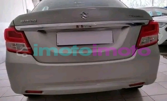 Buy Used Toyota Hilux Silver Car in Boksburg in Gauteng Buy Used Toyota Hilux Silver Car in Boksburg in Gauteng